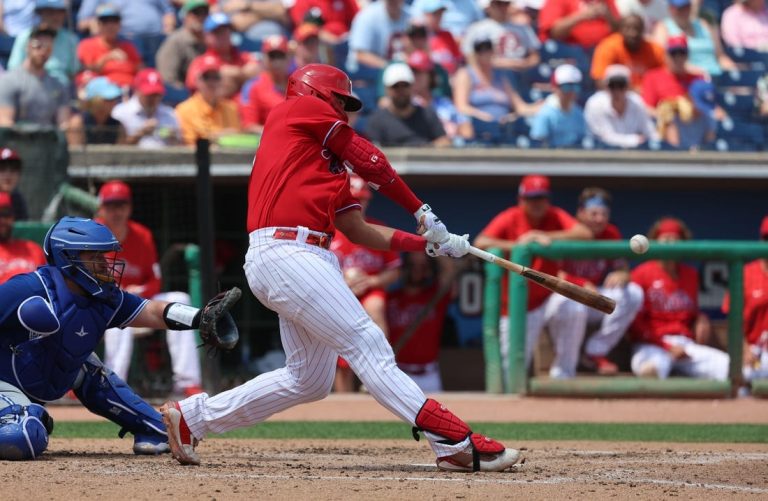MLB News: Spring training roundup: Phillies close spring with walk-off win