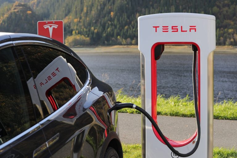 CWEB Business News Tesla Accelerates Mass Market Push with New Model Y Variant and “Sentient” AI Update