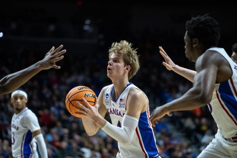 Kansas G Gradey Dick declares for NBA draft
