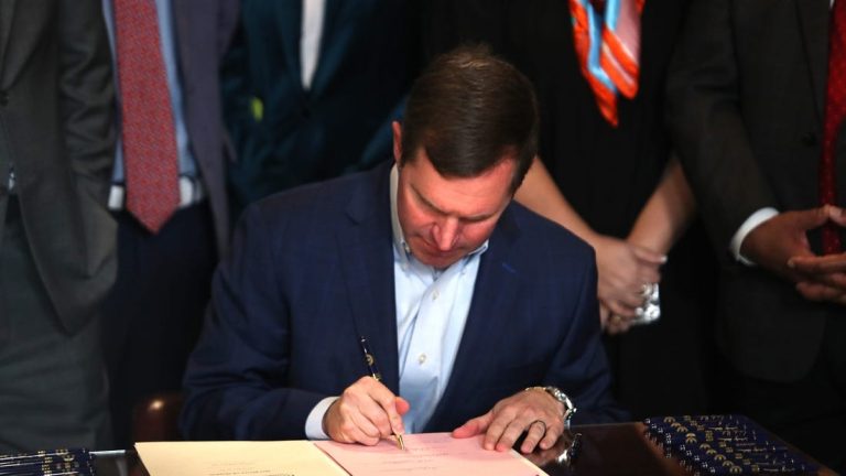 Kentucky latest state to legalize sports wagering