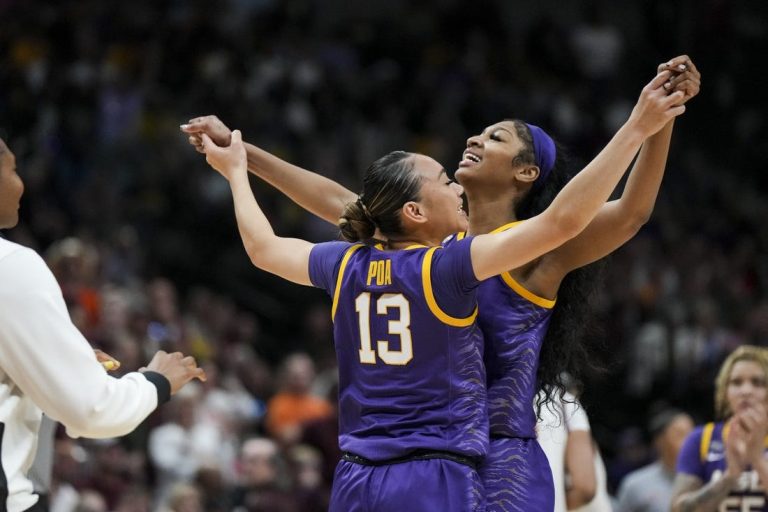 No. 3 LSU storms past No. 1 Virginia Tech, into national title game