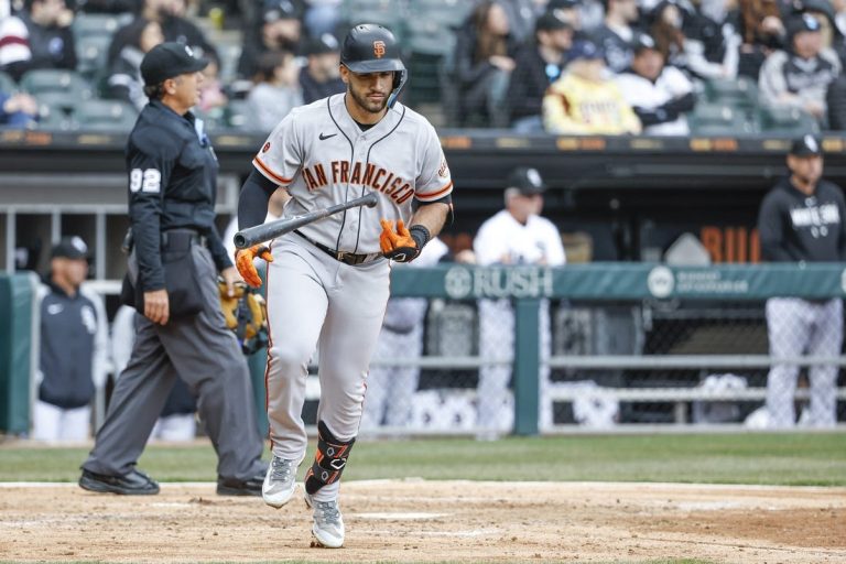 MLB News: Giants pummel White Sox with seven home runs, win 12-3