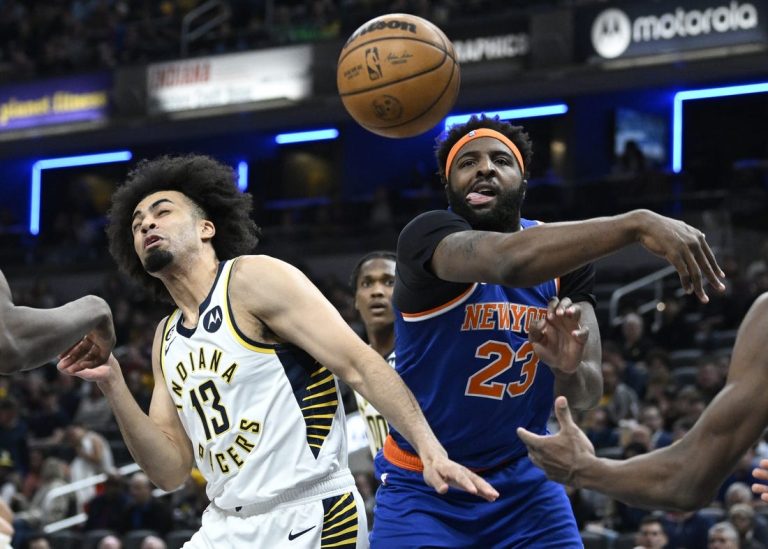 Three Knicks eclipse 30 points in win over Pacers