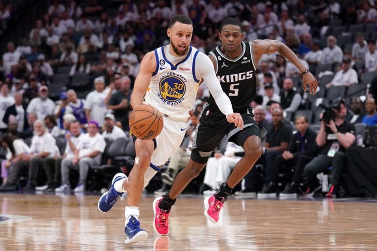 Stephen Curry, Warriors look to outfox Kings in Game 4