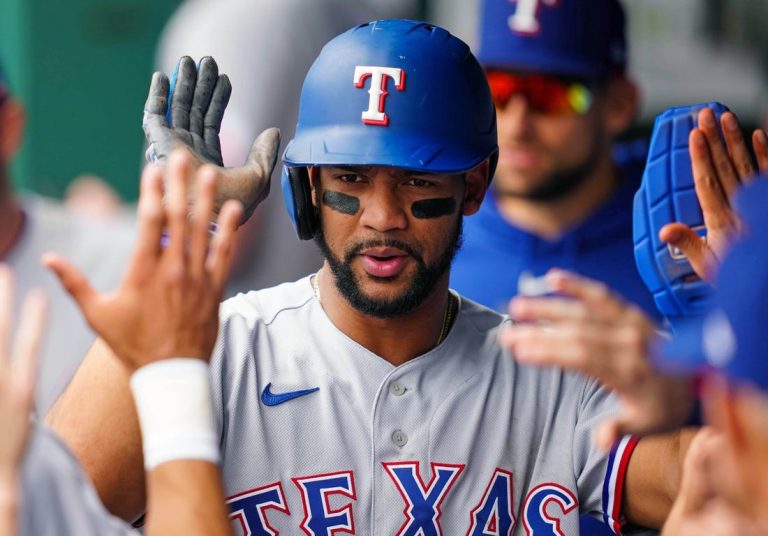 MLB News: Rangers complete sweep of Royals with offensive barrage