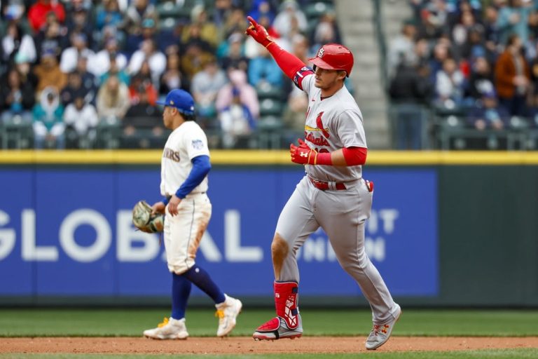 MLB News: Home run fest powers Cardinals past Mariners