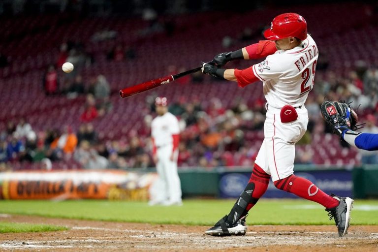 MLB News: Reds seek second straight win over hot-hitting Rangers