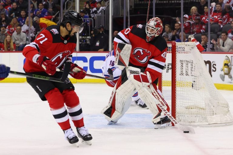 NHL News: Devils shut out Rangers, grab 3-2 series edge