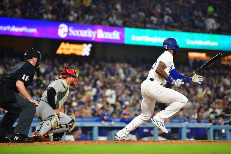 MLB News: Dodgers open series with 7-3 win over Cardinals