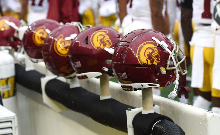 NCAAF News: Labor board issues complaint against USC, Pac-12, NCAA