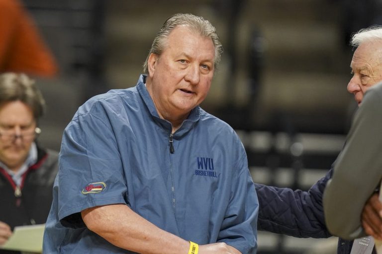 West Virginia’s Bob Huggins calls Xavier fans gay slur, apologizes