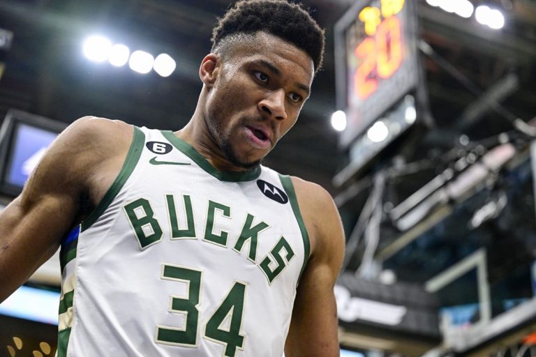 Giannis Antetokounmpo sends a warning: ‘I’m coming’