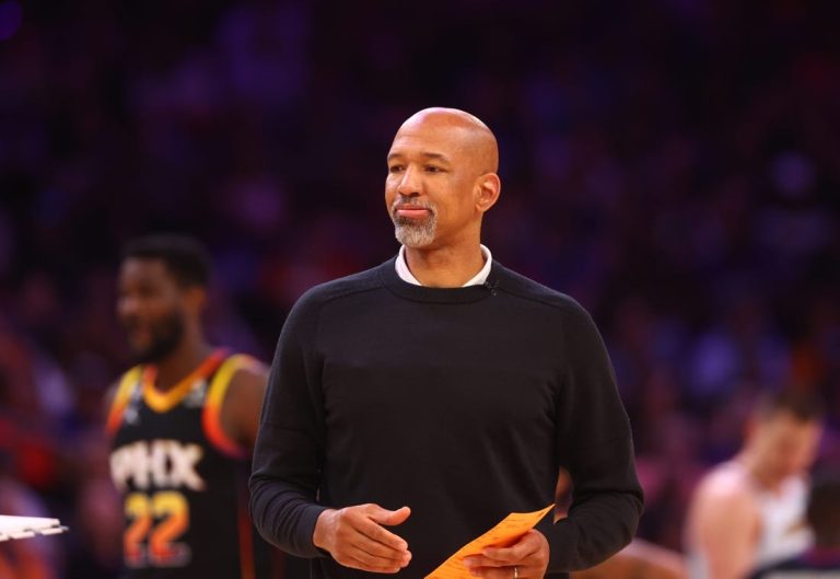 Suns dismiss coach Monty Williams