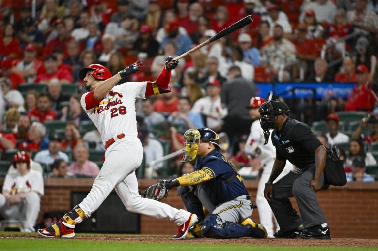 MLB News: Nolan Arenado, Cardinals aim to stay hot vs. Brewers