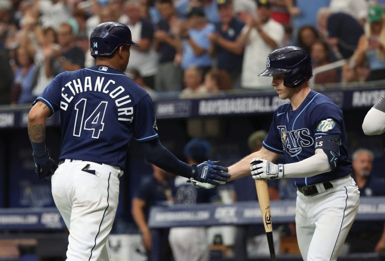 MLB News: Rays aim to power their way to sweep of Brewers