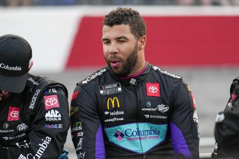 NAS News: Finger wag, no fine, for Bubba Wallace flipping bird