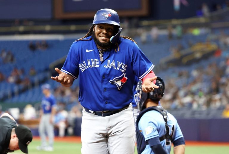 MLB News: Jays aim for encore after 20-run explosion vs. Rays