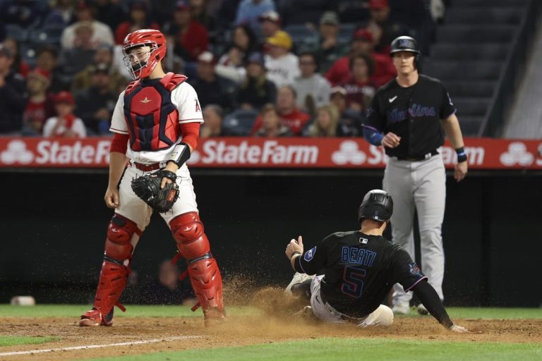 MLB News: MLB roundup: Overturned DP helps Marlins beat Angels