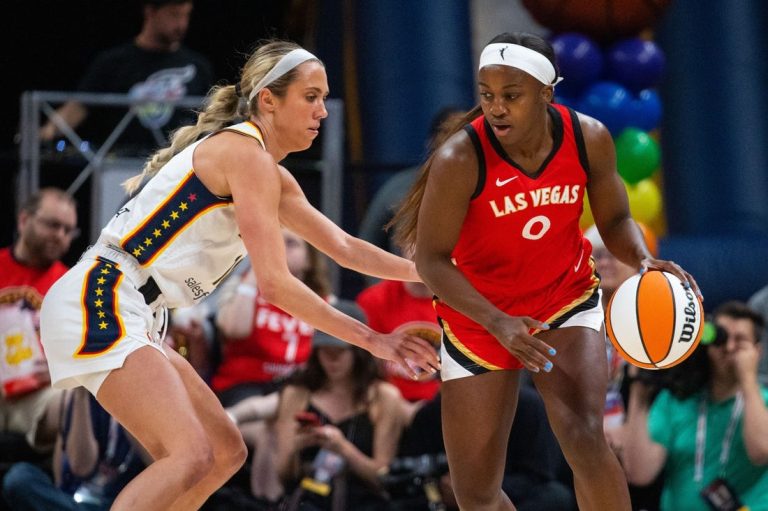 Aces charge back to beat Fever, stay undefeated