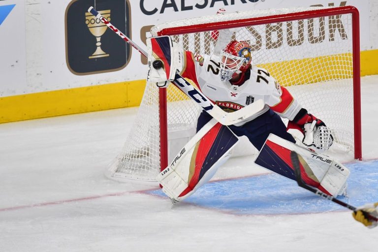 NHL News: Sergei Bobrovsky to start for Panthers in Game 3