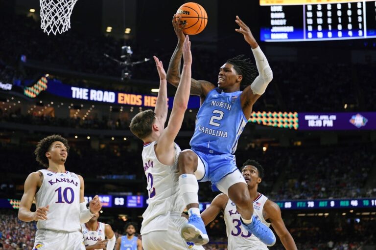 UNC, Kansas basketball set home-and-home series