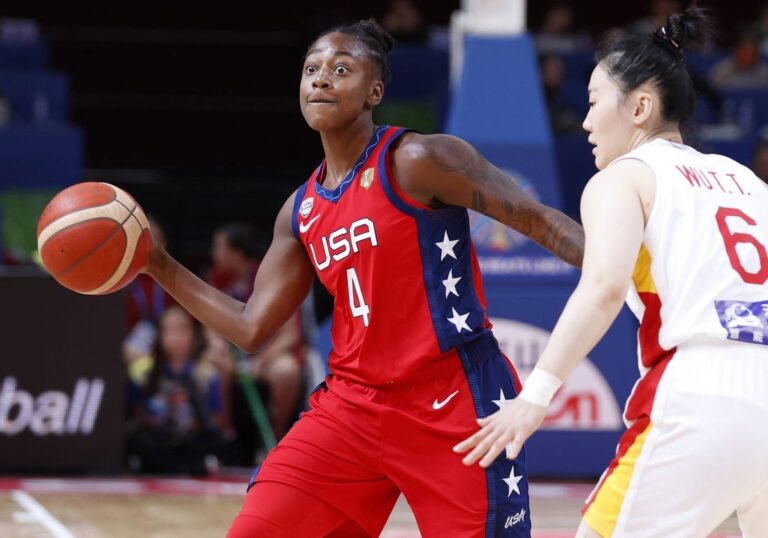 Storm G Jewell Loyd’s status unknown after ankle injury