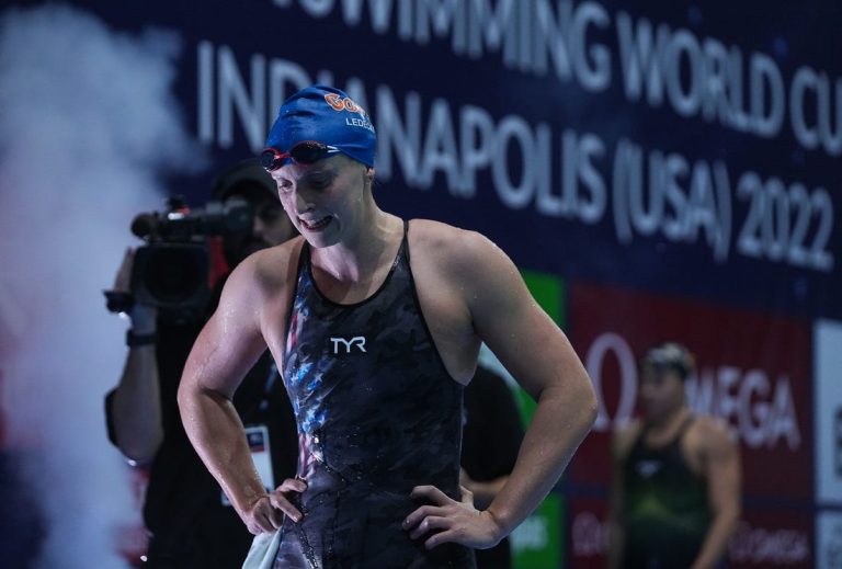 USA Swimming: Katie Ledecky secures dominant win in 1500m free