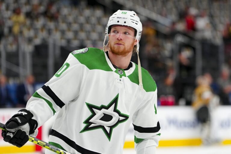 NHL News: Stars re-sign F Ty Dellandrea to one-year deal