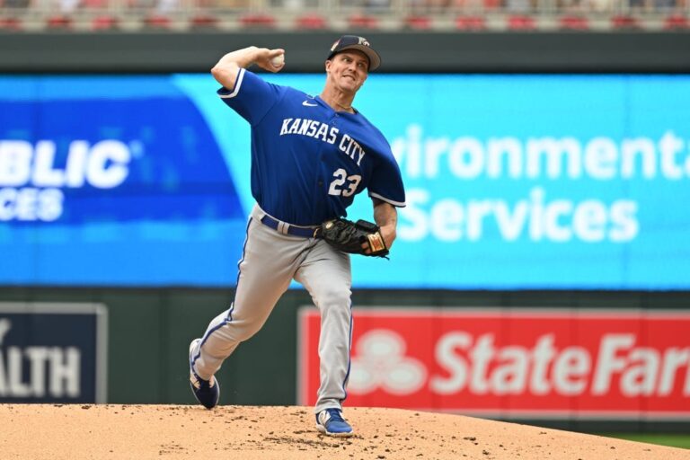 MLB News: Royals place RHP Zack Greinke (shoulder) on IL