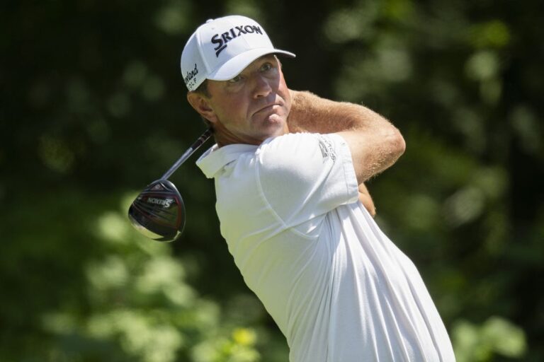PGA News: Lucas Glover stays on top at Barbasol Championship