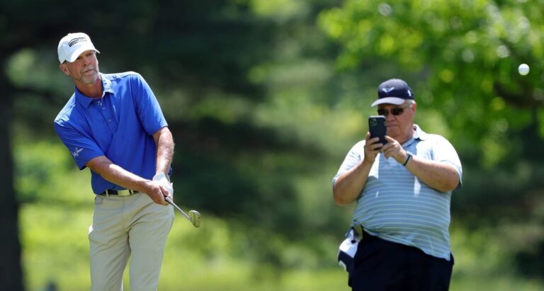 CHAMP News: Steve Stricker surges back into share of lead in Akron
