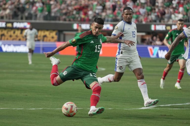 CONCACAF News: Late goal lifts Mexico past Panama in Gold Cup final