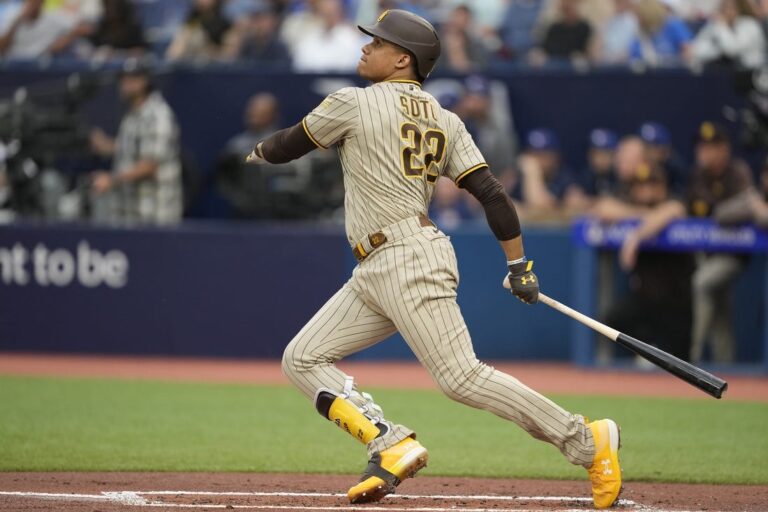 MLB News: Juan Soto, Padres go for another win vs. Blue Jays