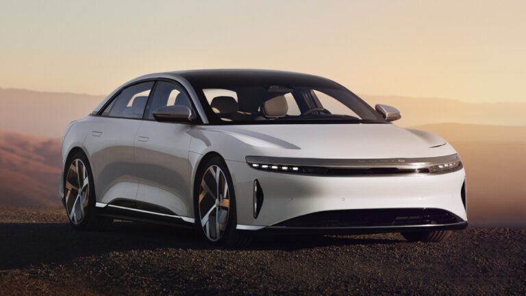 Lucid Reiterates Neutral Rating After Disappointing Q2 Deliveries, Stock Drops 11 percent