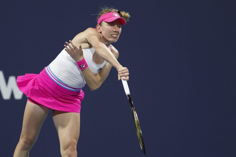 WTA News: Ekaterina Alexandrova, Sara Sorribes Tormo reach Cleveland final