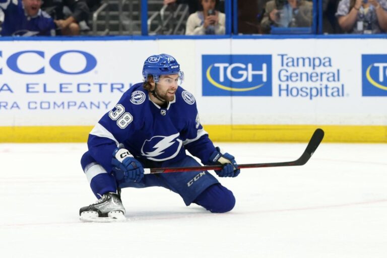 NHL News: Lightning F Brandon Hagel inks 8-year, $52M extension