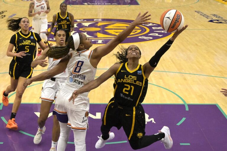 Sparks take win streak into matchup vs. Mercury