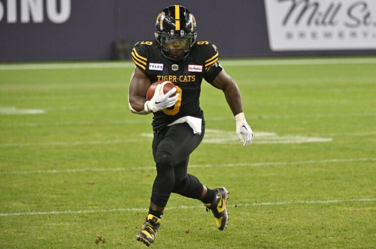 CFL News: Elks battle Tiger-Cats, still in search of first win