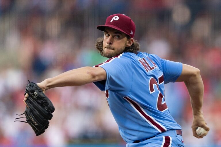 MLB News: Teams in thick of wild-card race meet as Giants visit Phillies