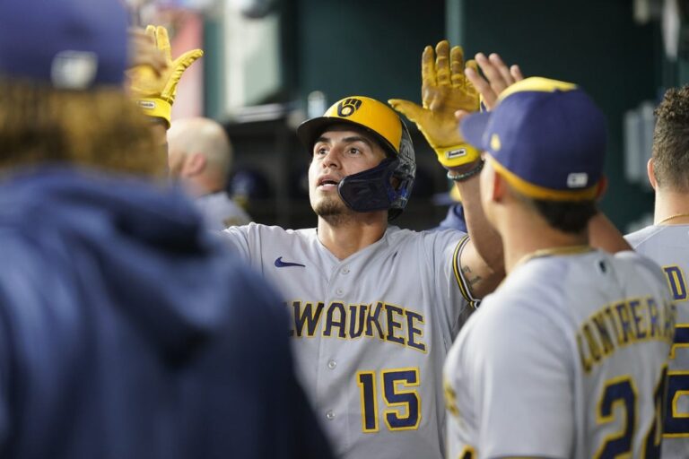 MLB News: Brewers sweep, hand Max Scherzer first Rangers loss