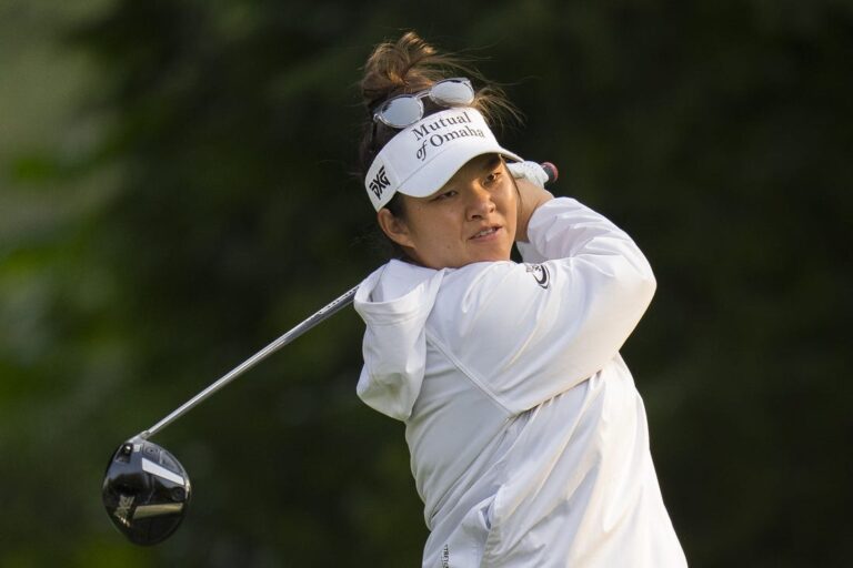 LPGA News: Megan Khang uses birdie binge to grab lead in Canada