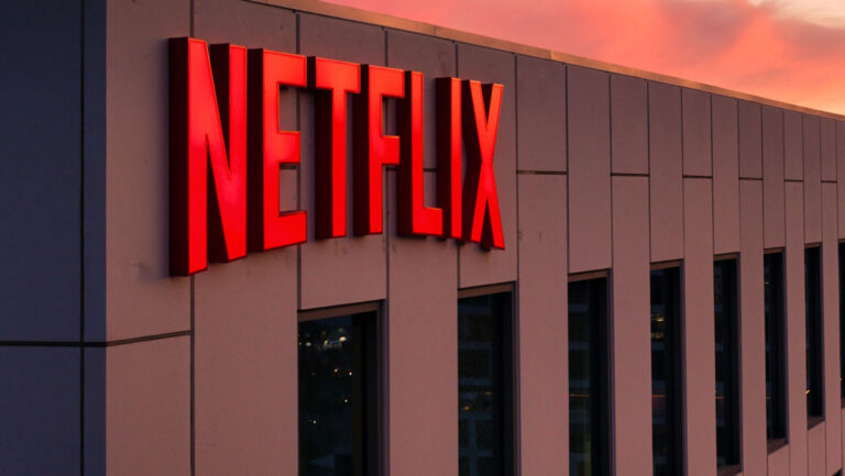 Netflix’s Upgraded, Price Target Raised to $500