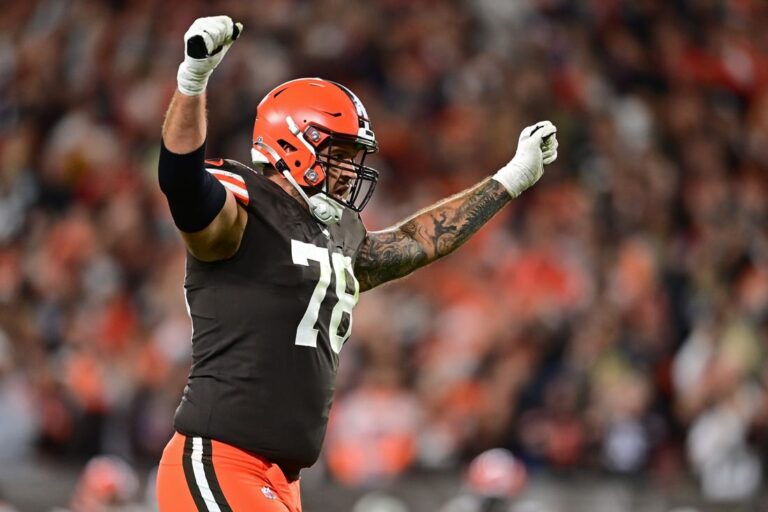 NFL News: Browns OT Jack Conklin injures knee in opener against Bengals