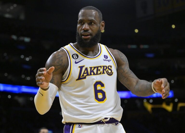 Report: LeBron James eyeing 2024 Paris Olympics