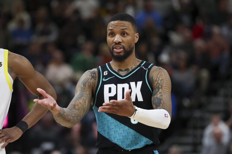 Bucks favored to win title after deal for Damian Lillard