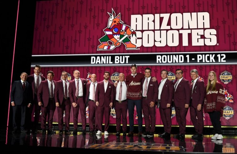 NHL News: Coyotes jolt Kings in Australia despite ice issues