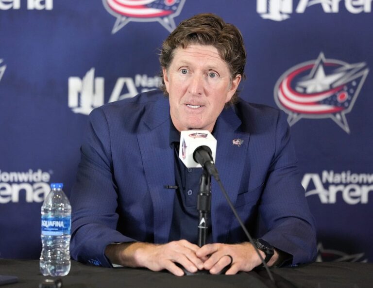 NHL News: Report: NHLPA looking into Mike Babcock invaded players’ privacy