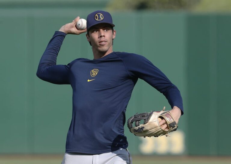 MLB News: Brewers LF Christian Yelich (back) scratched