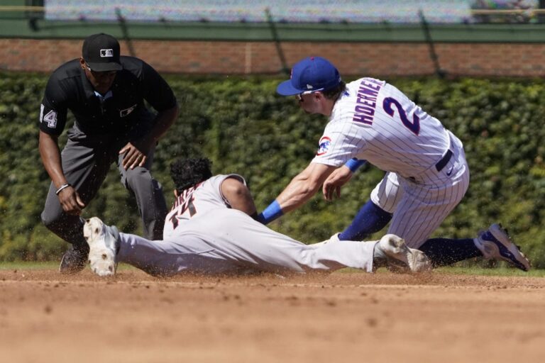 MLB News: D-backs edge Cubs again, 3-2 in 10 innings