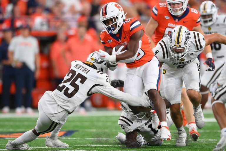 NCAAF News: Syracuse wins one-sided affair over Western Michigan, 48-7